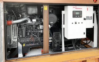 Netzersatzanlage mit ComAP AMF 25 Notstromsteuerung in CORTEN Stahl