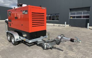 deut-lichtmastaggregat-mobil-trailer-0986 85 kVA Flutlichtaggregat Steckdosen IT-TN-Netz