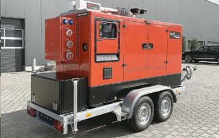 flutlichtaggrgeat-deutz-3000-03-1 Lichtgiraffe von Deutz auf Tandemtrailer