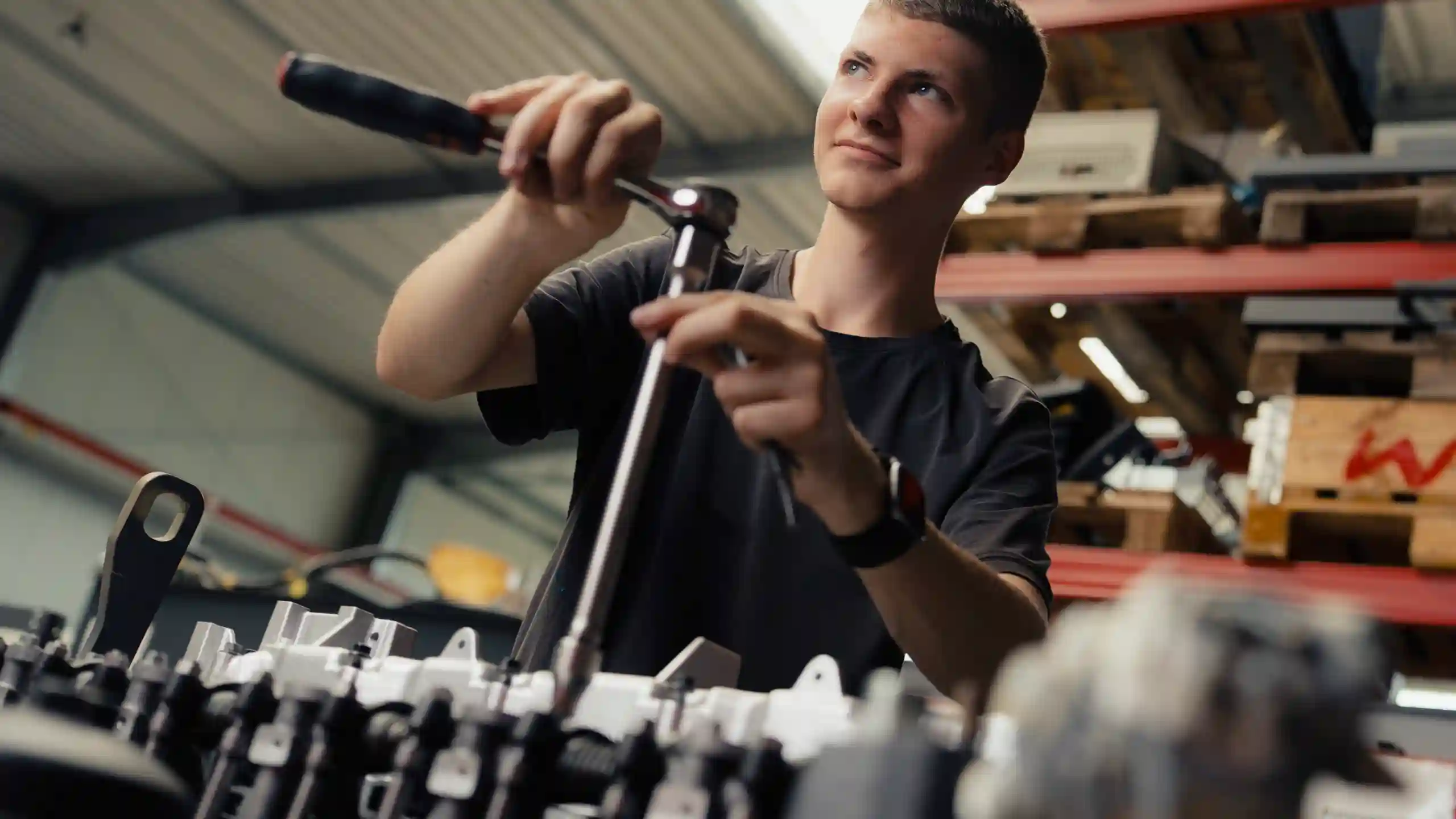 Karriere in der Notstromtechnik Background Image