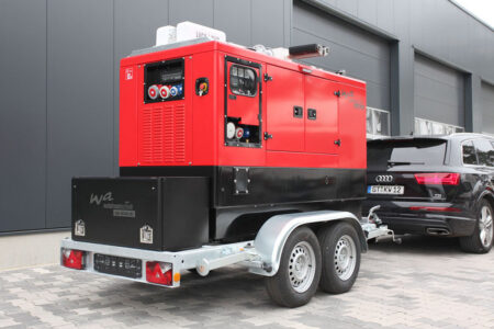 mobiler Lichtmast 60 kVA Teleskop-aufstellbar 5,5 m